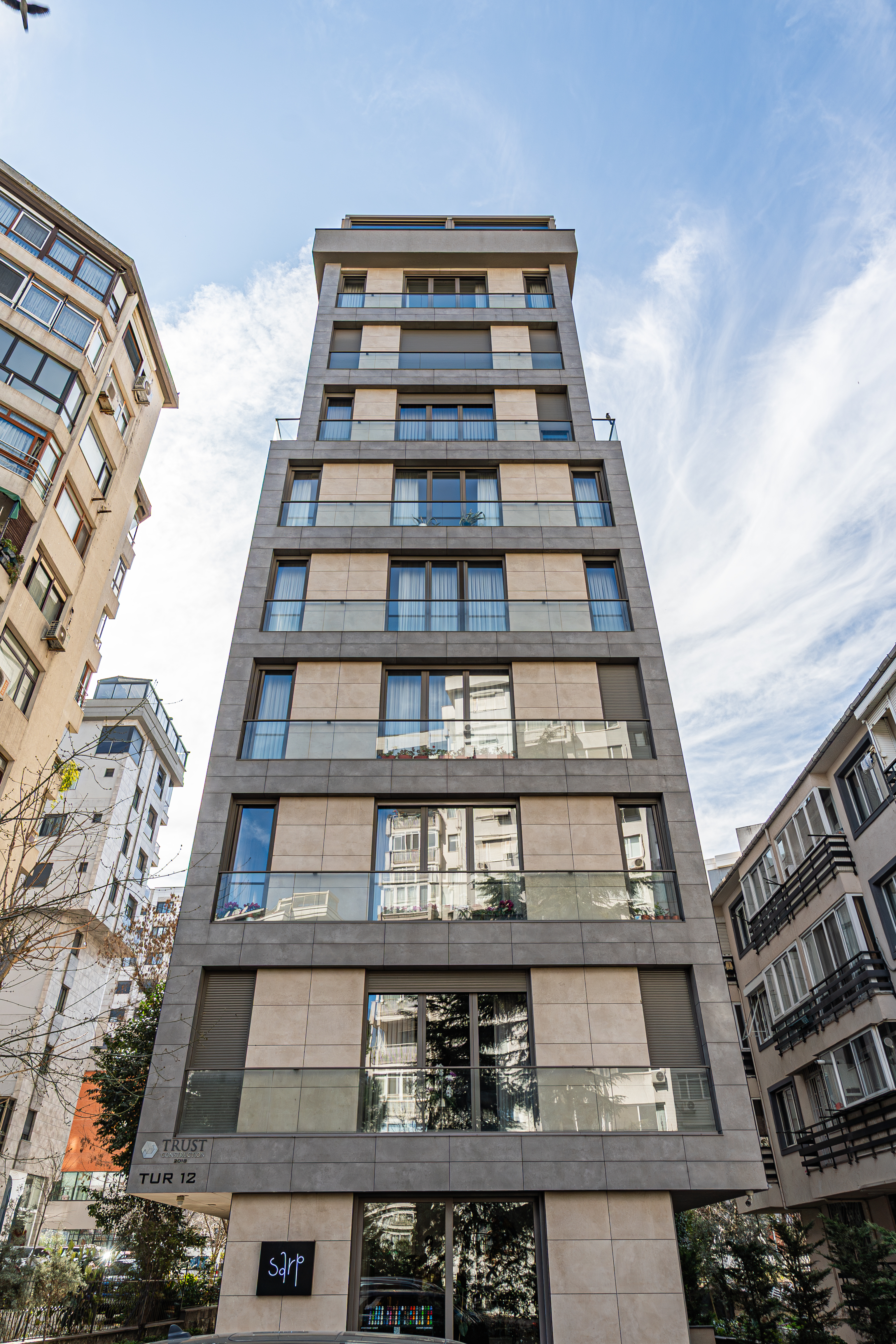 Tur Apartmanı — 2